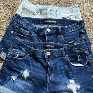 3 pairs of jean shorts.